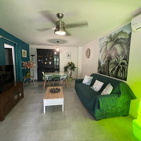 Duplex Tifanjan Avec Jardin Fleuri Pres De La Mer Saint-Paul Экстерьер фото